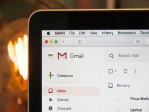 construire liste email