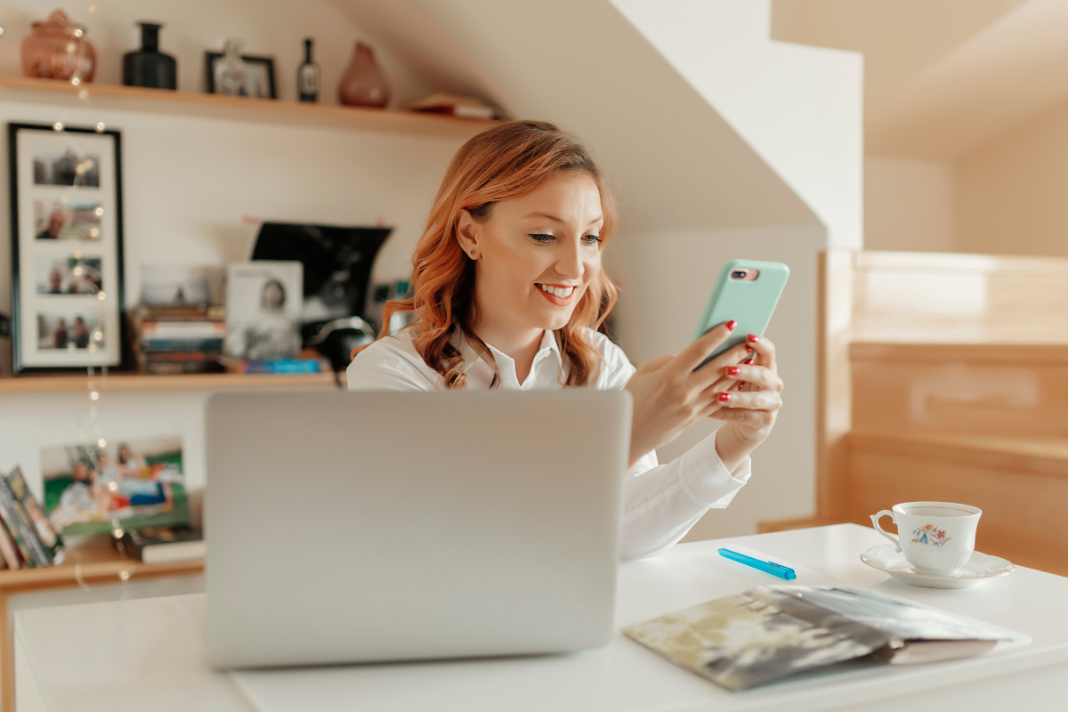 Tarif Community Manager : combien ça coûte en 2025 ?