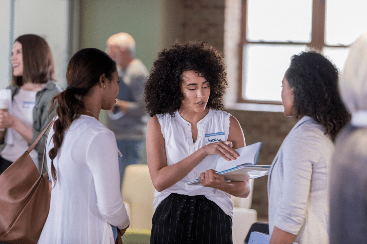 Comment une association peut utiliser HubSpot CRM pour gérer ses adhésions et ses dons