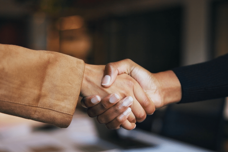 Réduire les cycles de vente dans les services B2B avec le marketing