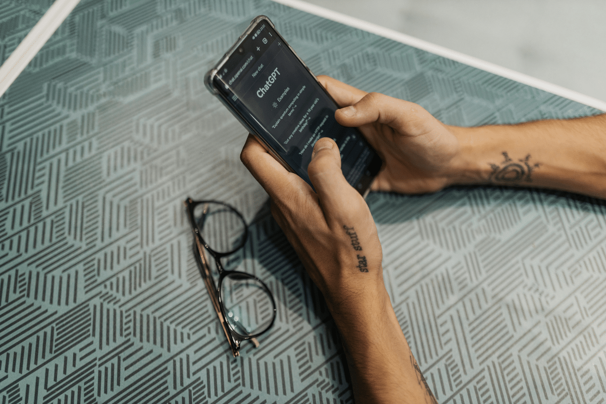 AEO : comment apparaître dans ChatGPT et les moteurs IA avec HubSpot