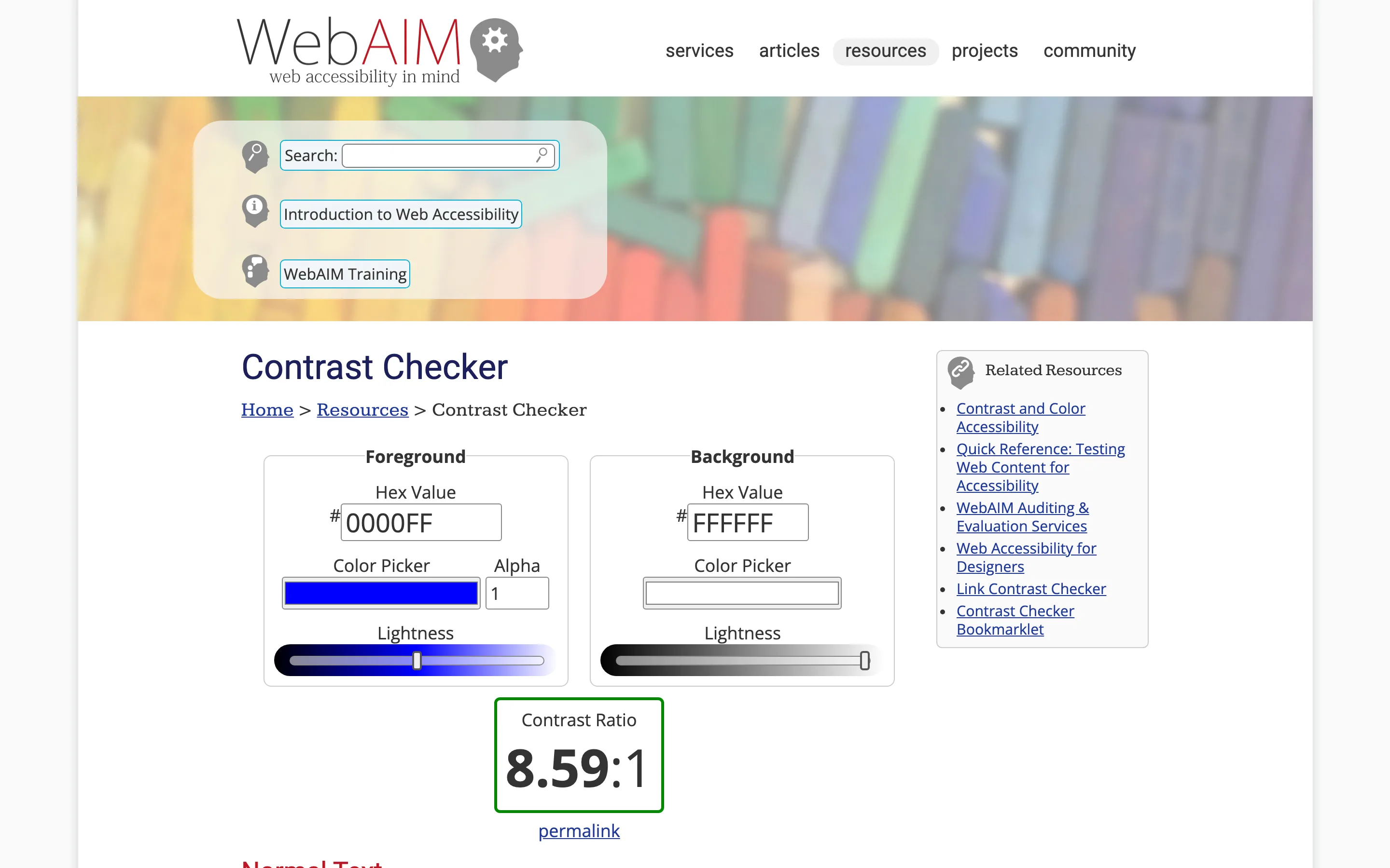WebAIM Contrast Checker affichant un rapport de contraste et sa conformité aux niveaux AA et AAA
