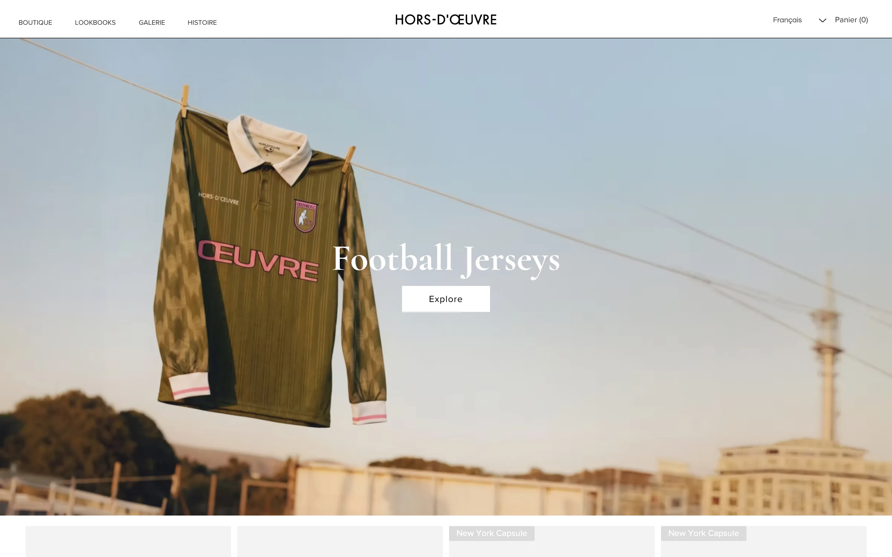 Boutique Wix Hors d'Oeuvre, page d'accueil éditoriale avec visuel plein écran d'un maillot