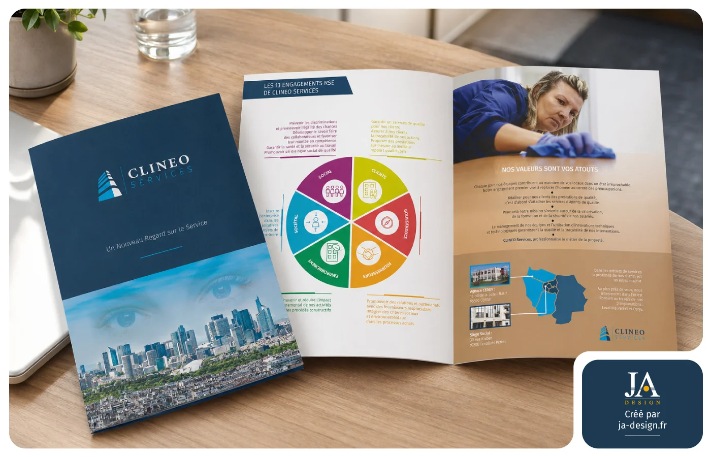 Plaquette de Clineo Services, entreprise de nettoyage professionnel, présentée par l'agence qui l'a réalisée : couverture bleue avec un visuel urbain, double page sur les engagements RSE et les valeurs, carte d'implantation